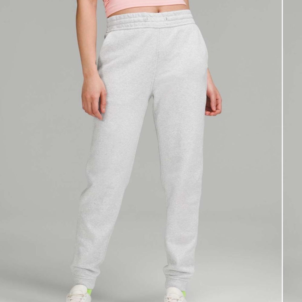 Lululemon Loungeful High Rise Joggers